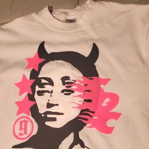 Horned girl tee